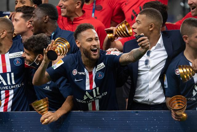 官方：维尼修斯当选2024年FIFA世界足球先生