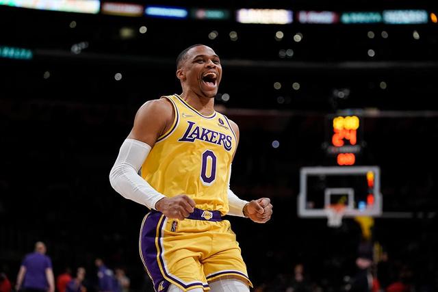 宫鲁鸣：不是体测出问题了 是运动员出问题了